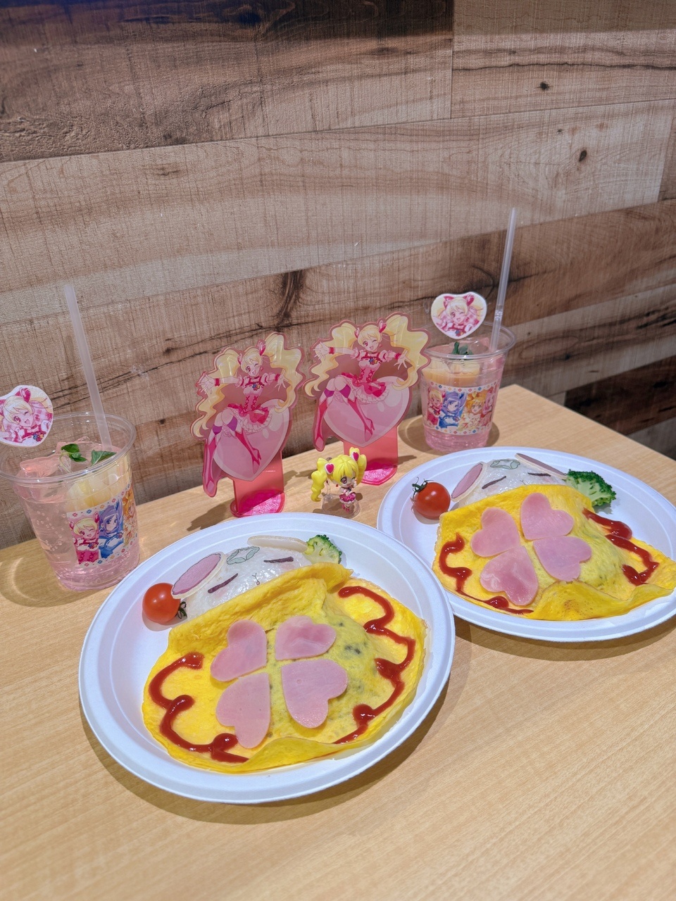 石塚瑶季「可愛いパフェを幼馴染と食べた日。サンキューマートで私が愛してやまないフ