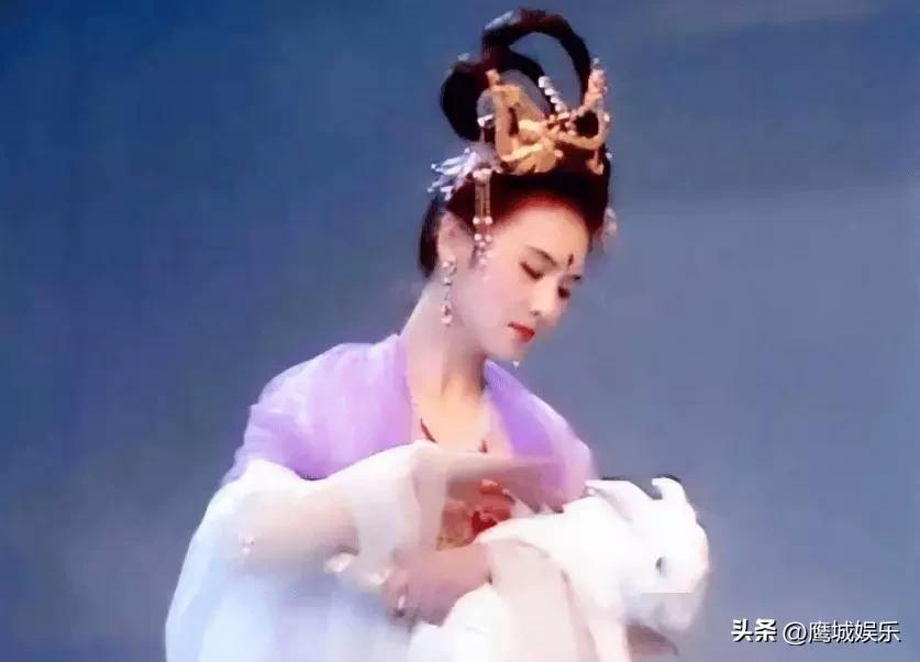 消失38年的嫦娥仙子，原来活成了现实版白娘子！
 
"她消失的38年，比电视剧还