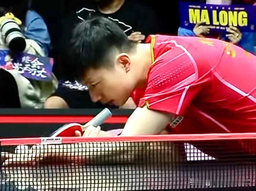 林高远不惧龙队，3-2战胜马龙，挺进WTT男子总决赛四强！

 
北京时间1月4