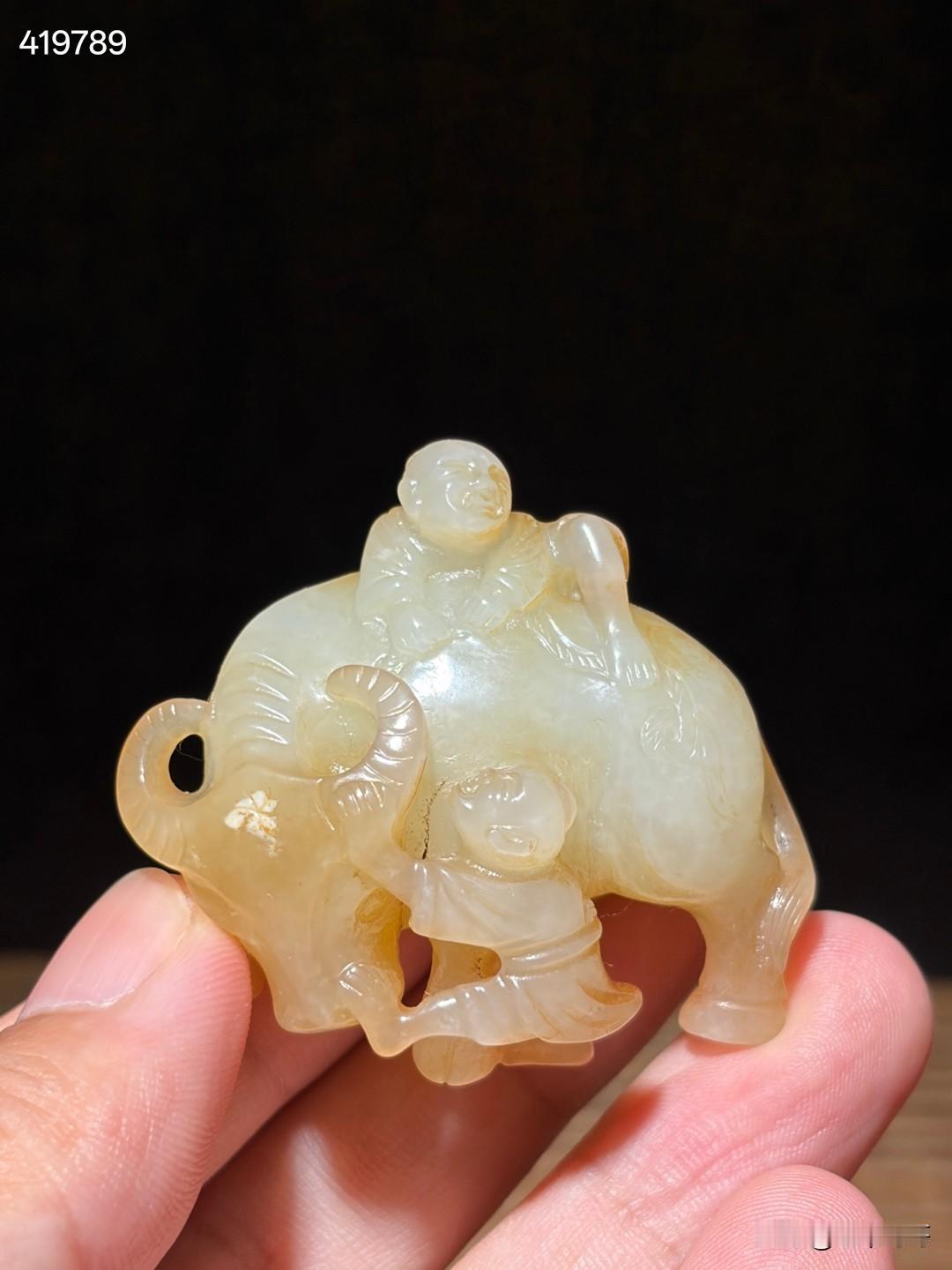 清和田玉童子牧牛
尺寸4.7×4×2.4厘米