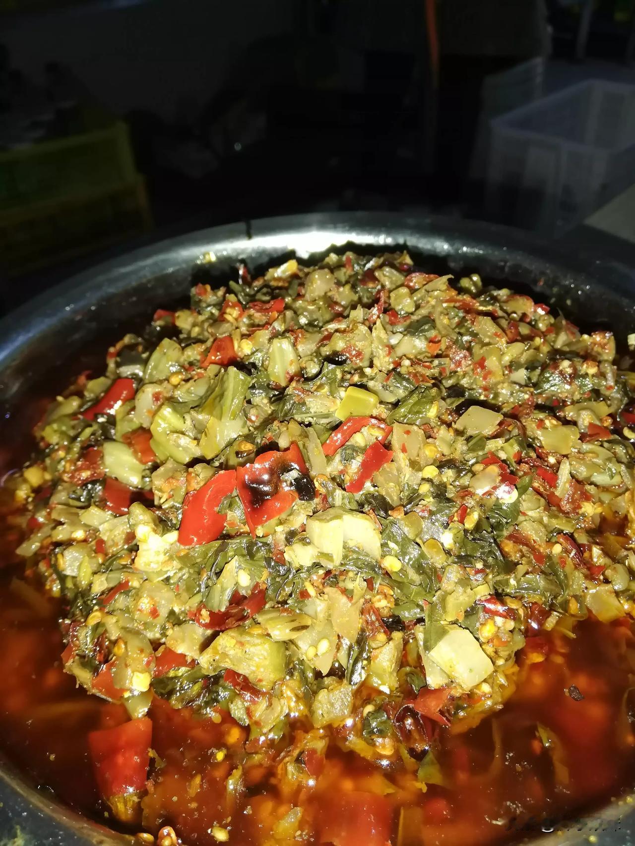 夏天来了，吃什么都没有胃口，总想吃点清淡开胃菜。特别是贵州天无三日晴地无三尺平的