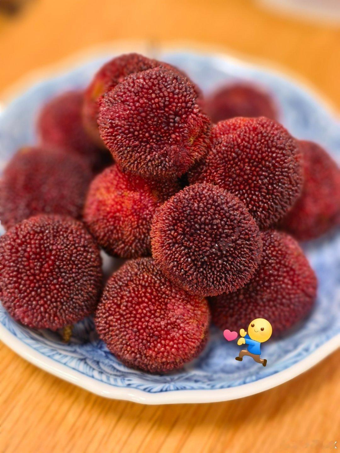 太幸福了收到了超好邻居送的杨梅