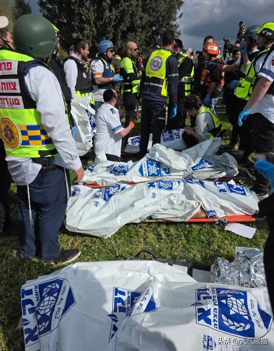 美国和以色列还是低估了伊朗的韧性，
原本以为经过几天的斩首行动以及定点清除，伊朗