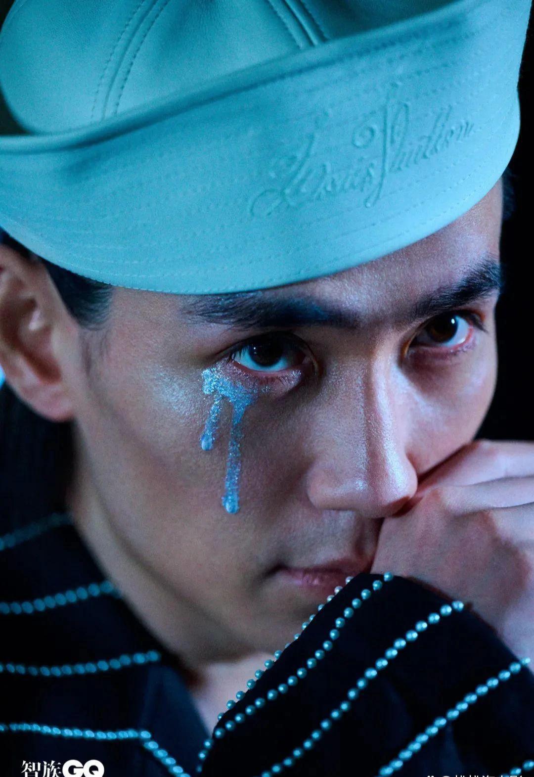 朱一龙的最新智族GQ大片来啦！太酷啦！就没有他驾驭不了的造型！真是什么发型都压不