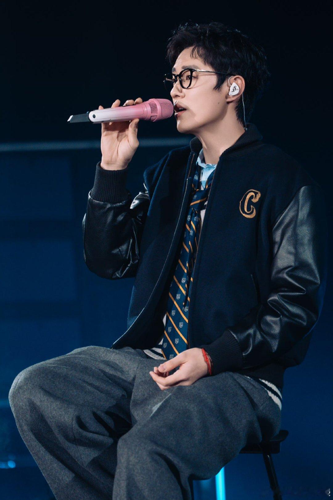 十个勤天陈少熙陇上花开单人舞台陈少熙陇上花开单人舞台来啦无哥局满分通关，猛猛期待