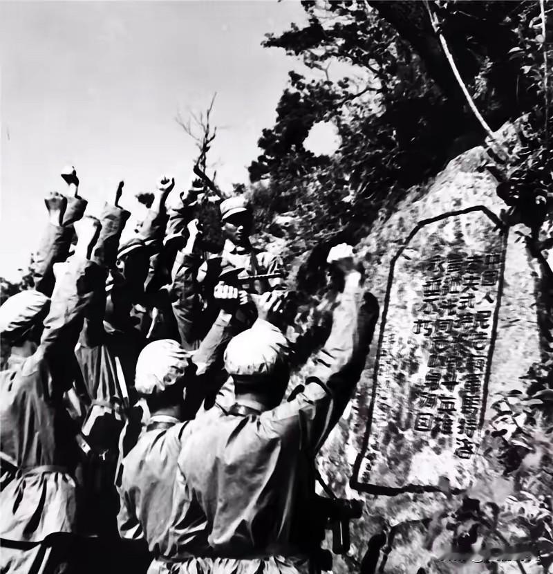 上甘岭新兵创奇迹！临危生计歼敌280，这位四川老兵才是真英雄

1952年，上甘
