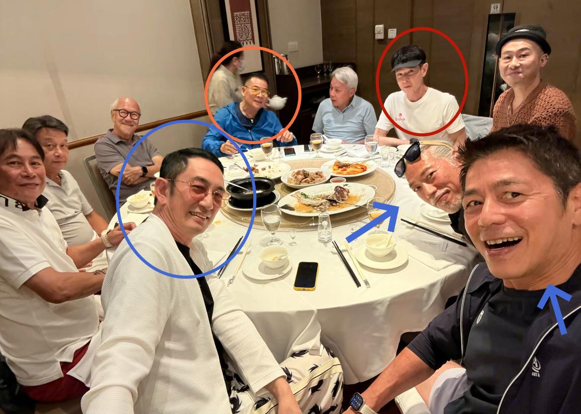 多位知名港星“反派王”聚会！
65岁吴毅将戴边框眼镜越来越和善，“乌鸦”张耀扬太