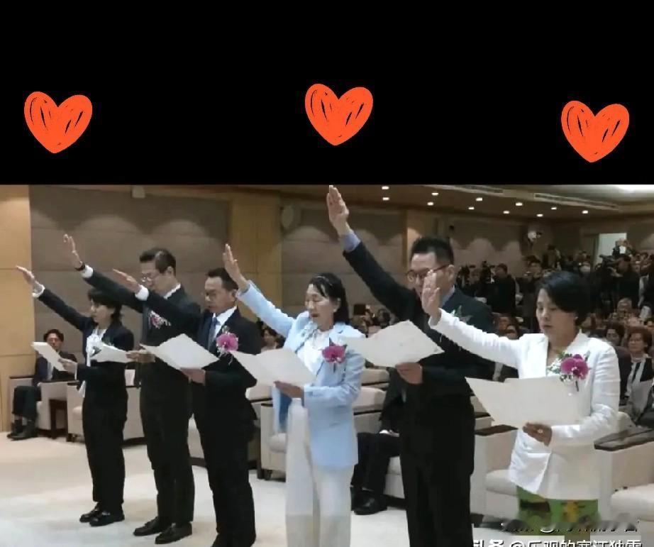 昨日上午，由立院长韩国瑜主持的民众党6位新任立委宣誓就职仪式圆满举行！

新任立