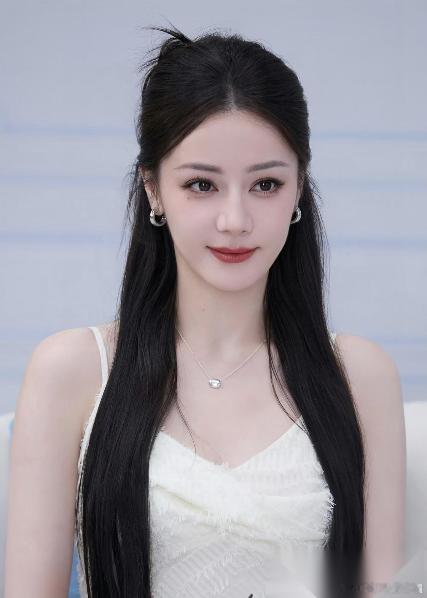 终于明白迪丽热巴为啥不结婚了！不是没人馋她身子，而是她今年才34岁，居然就觉得婚