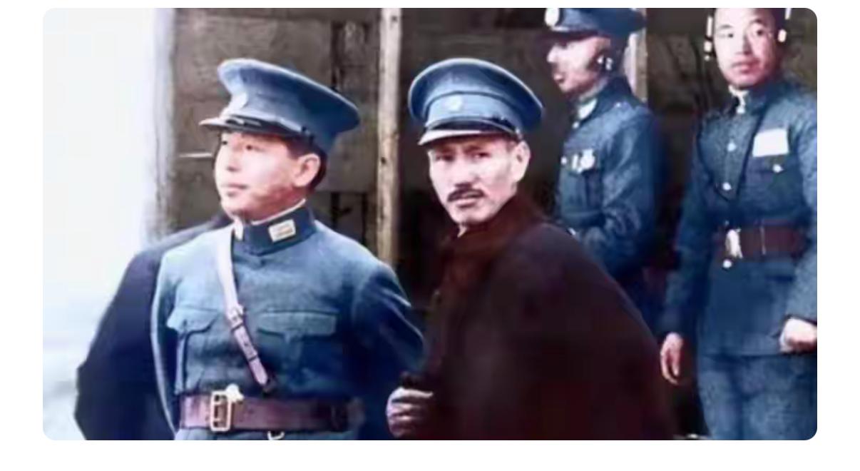 台湾公开蒋介石亲笔手令，均为电报原稿，全是“对日不抵抗”命令
这批档案不是野史传
