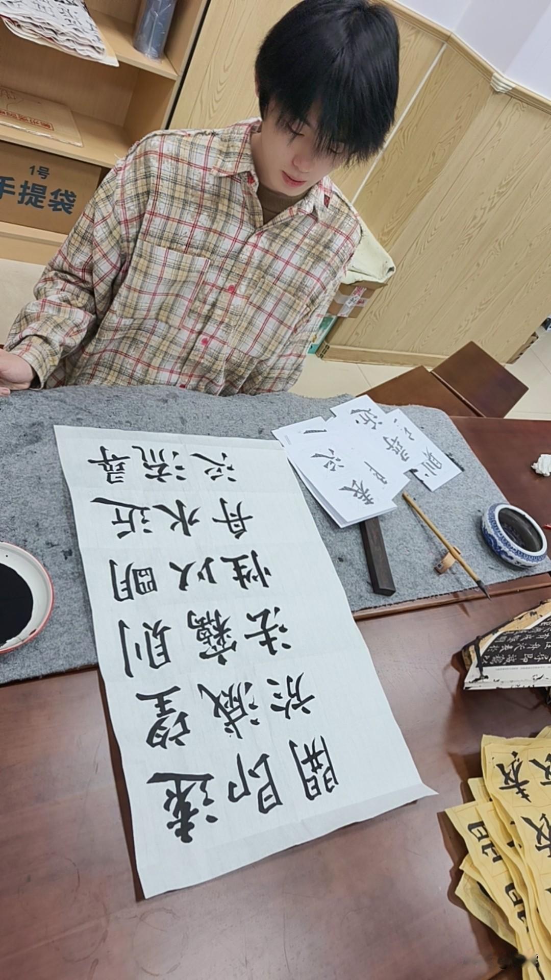 对于教培机构而言如是，那队伍，学校呢？现在越来越多的学校老师也变得跟教培机构一样