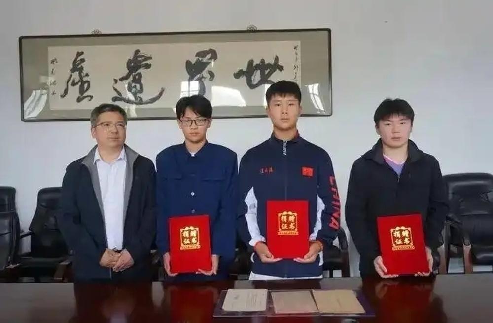 向初中生发出死亡威胁，警方立案传唤！少年自费守护侵华史料却遭死亡威胁，藏在暗处的