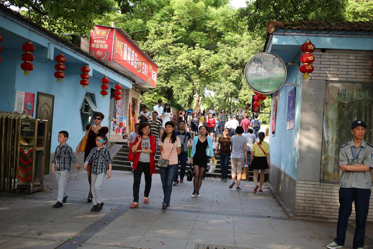 那时候的快乐很纯粹。还记得十年前在儿童公园的时光吗？（侵私删）
宜昌 宜见钟情心