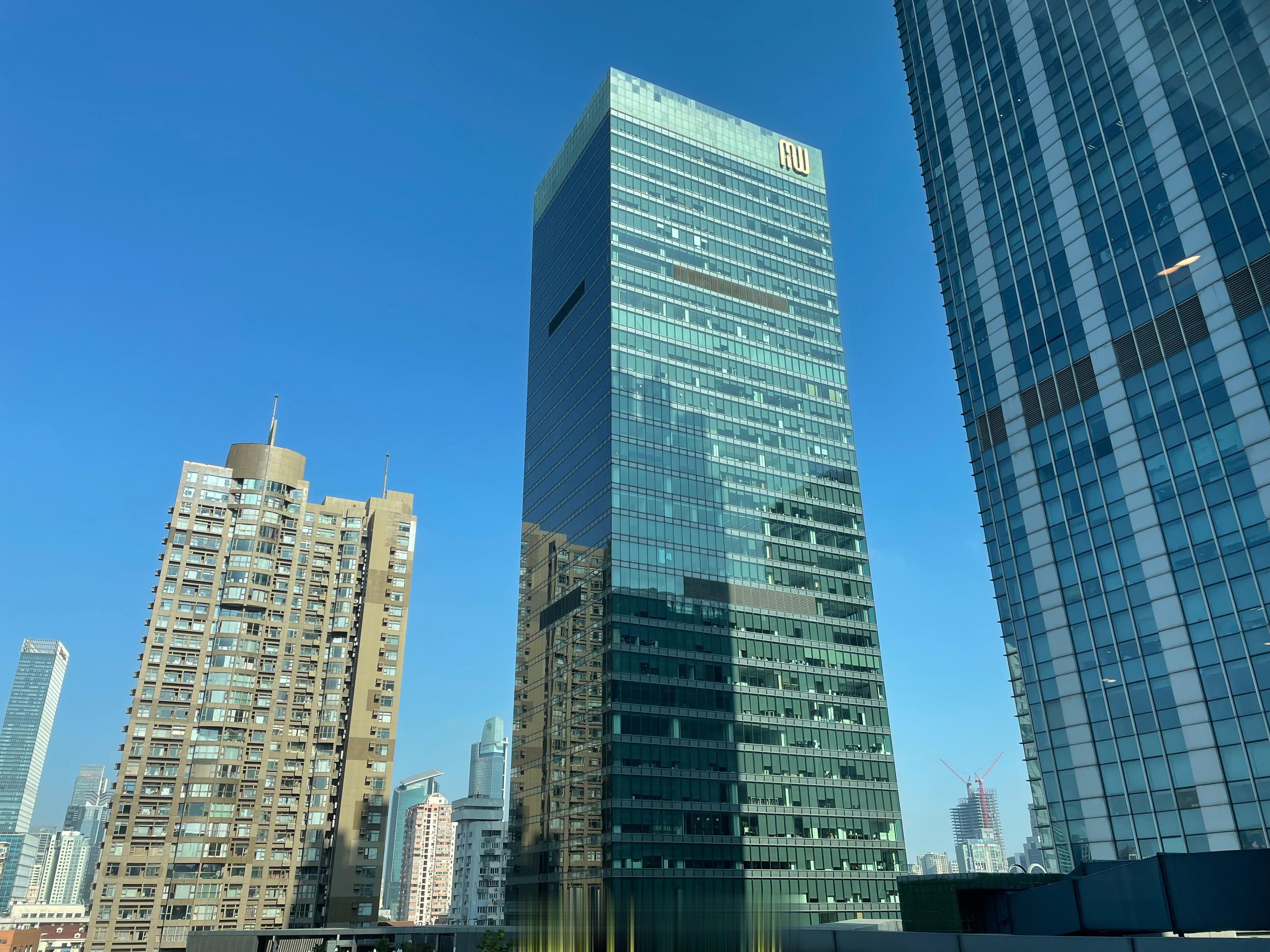 #蔚来换电去哪都方便# 上海-霞浦，7小时，和油车一样时间，但省钱多了；换电，这