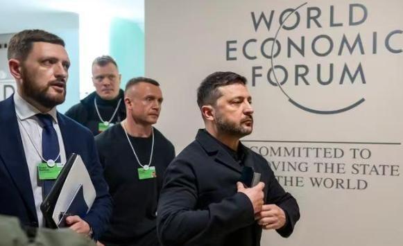 普京这次大概率是拿出了十分的诚意，美国发布最后通牒：乌克兰割让土地后将得到8千亿