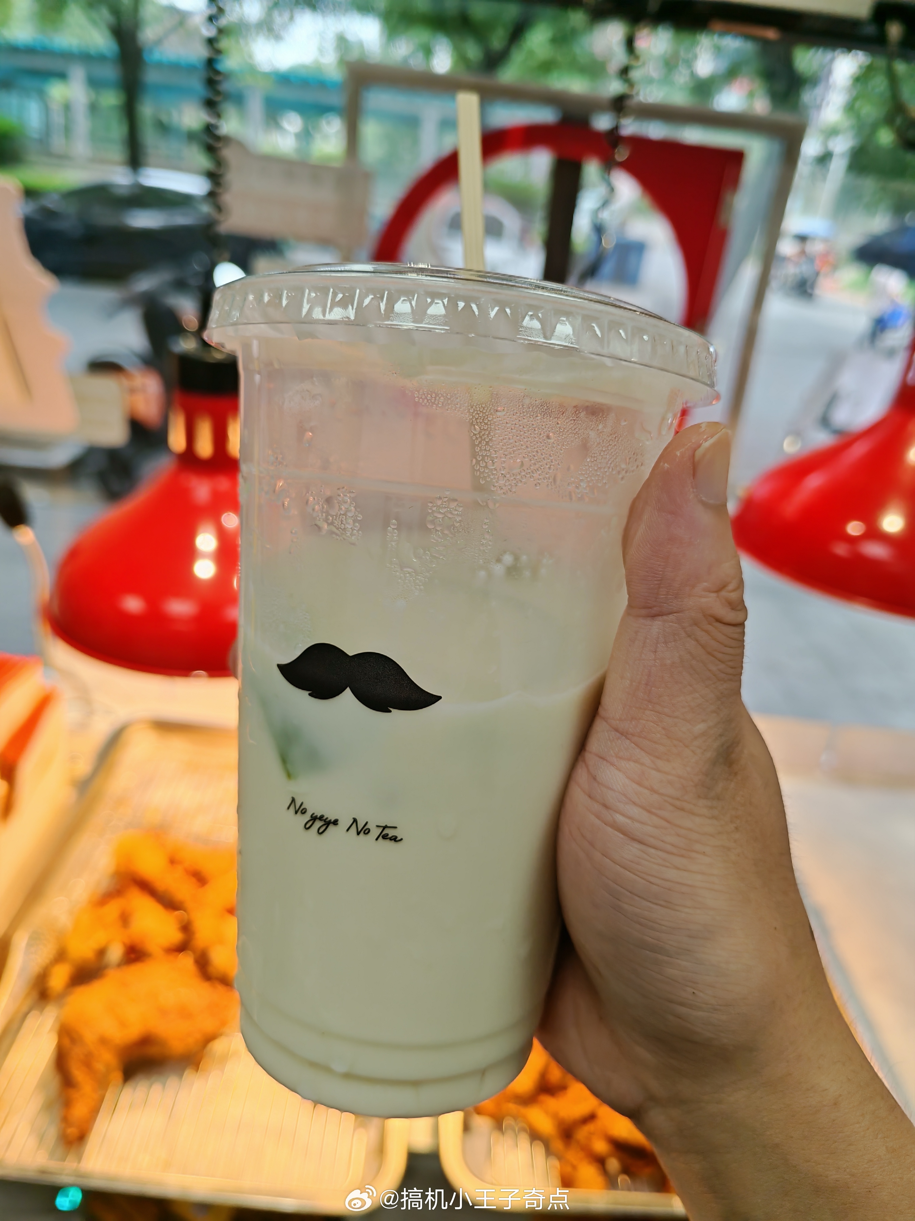 奶茶每天不会缺席好像上瘾了一天要最少一杯
