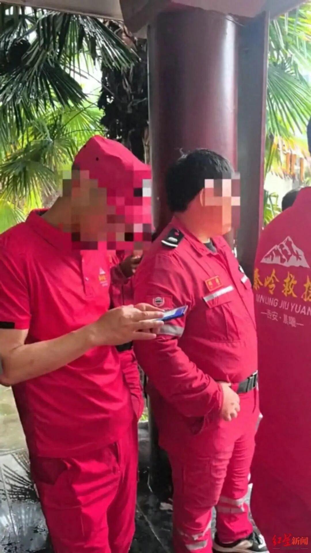 一声叹息！
1月10日19:08，湖北九派新闻报道，秦岭牛马救援队被遇难驴友家属