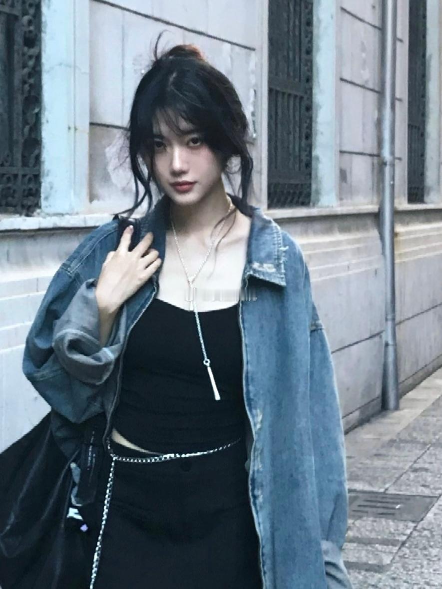 整两根齐刘海儿嘿嘿嘿 ​​​
