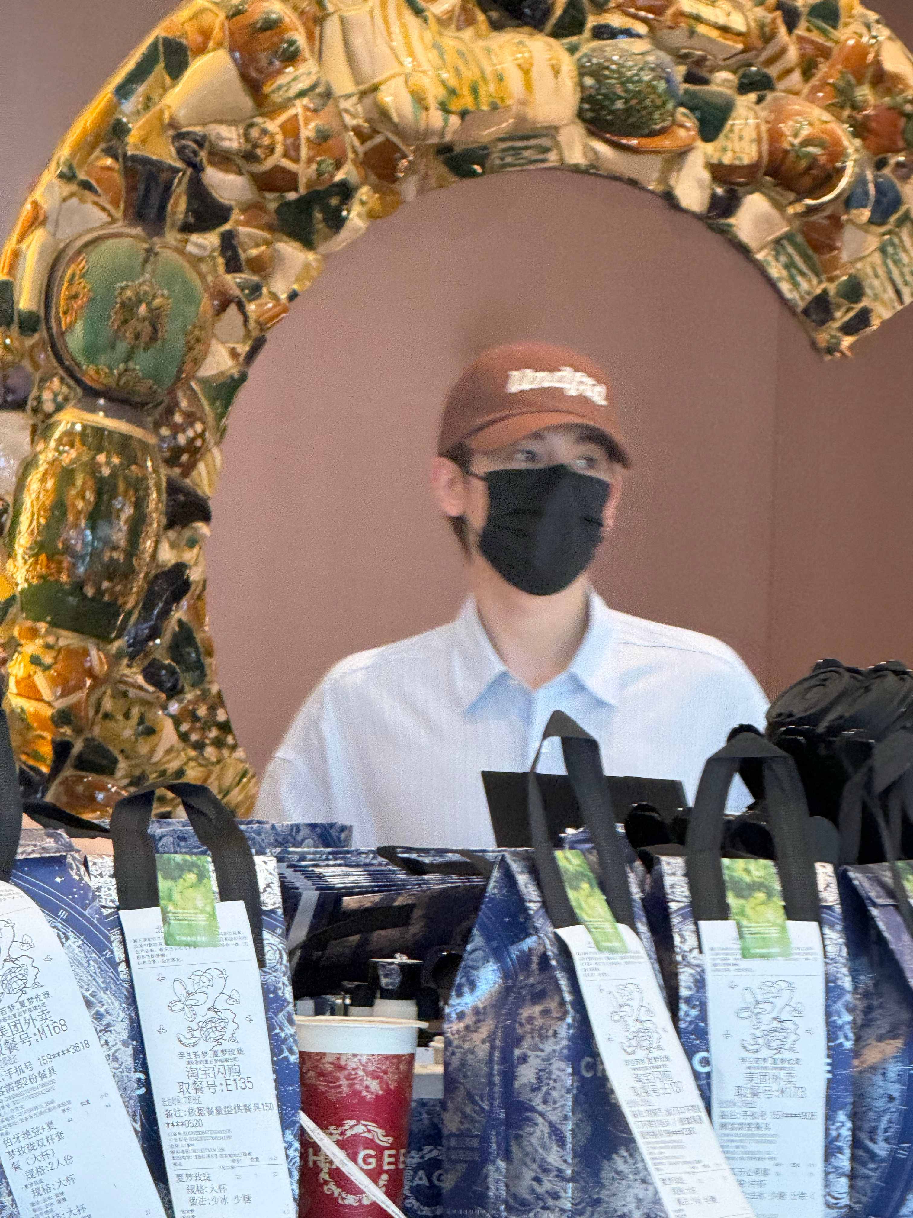 胡先煦和霸王茶姬是天选组合！少年感与东方茶韵完美融合～ 胡先煦霸王茶姬