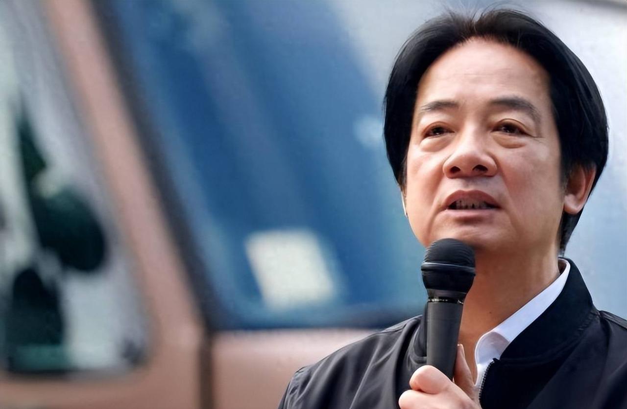 不少台湾同胞私下也在琢磨，到底该怎么走才能让两岸往来回到从前，甚至更顺畅。

其