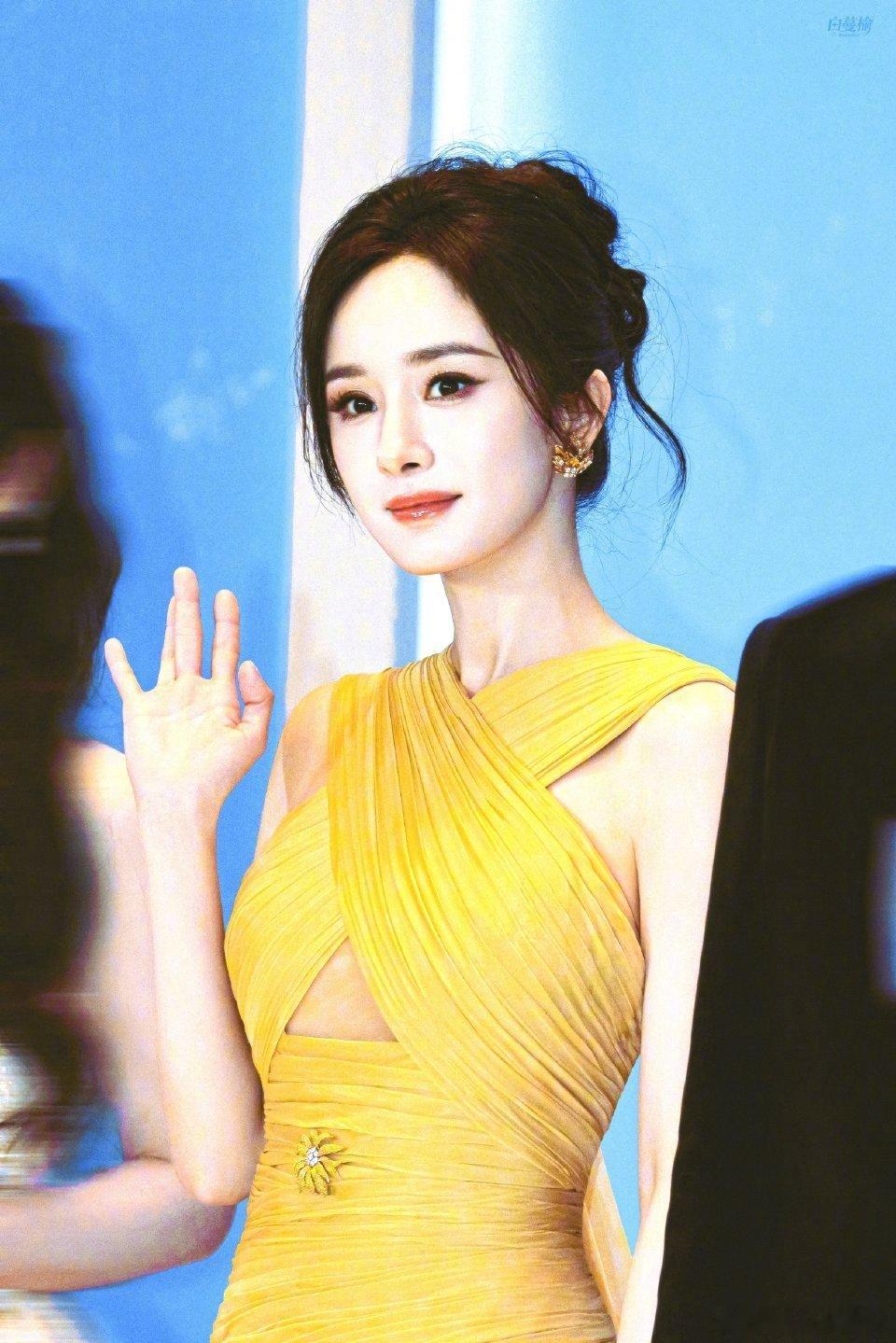 杨幂姐姐好端庄大气的美丽！｜杨幂