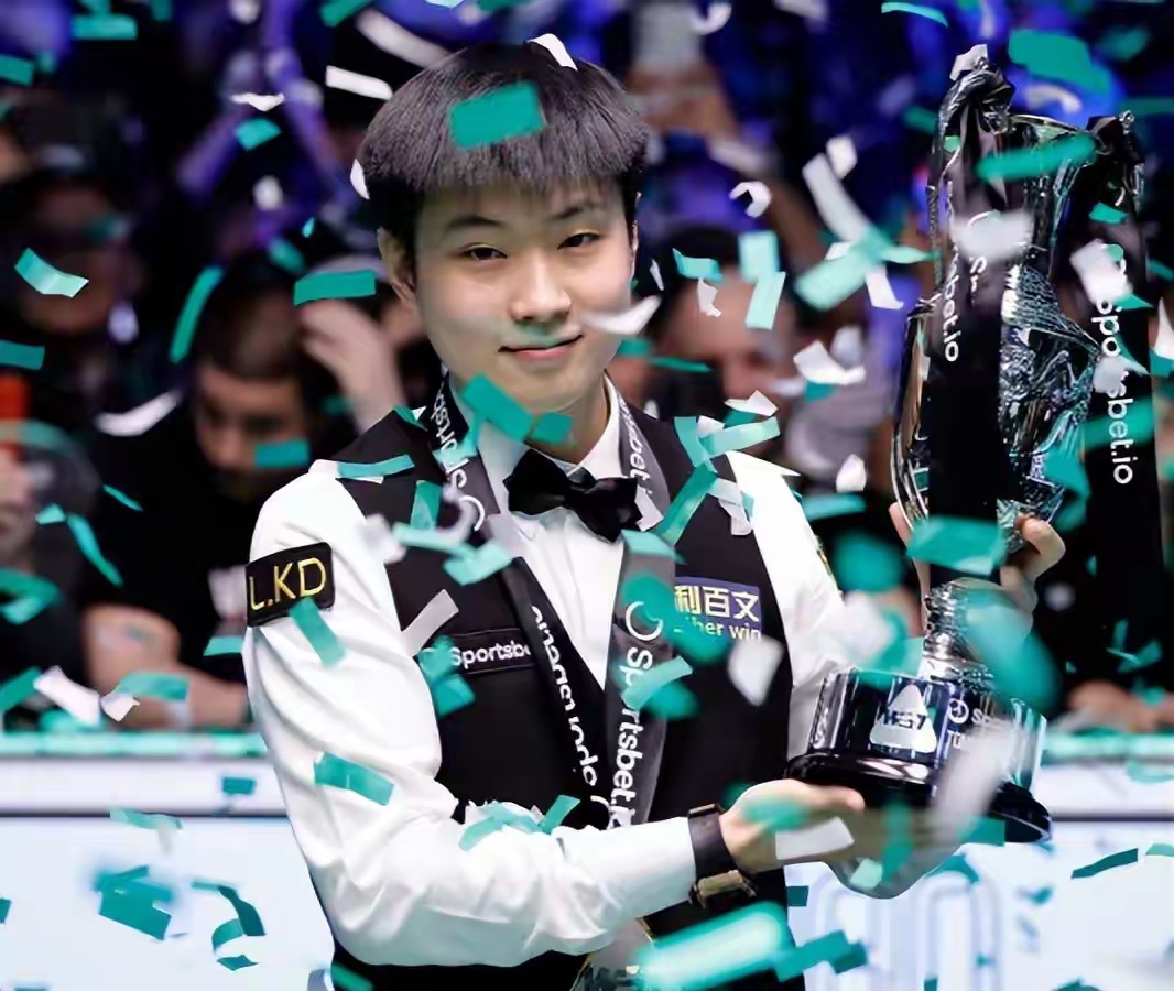 统治级封神！赵心童10-3横扫世界第一特鲁姆普夺冠，小特彻底被打服：他能拿100