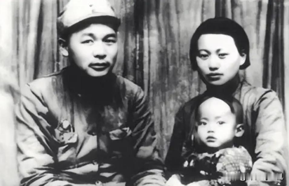 1927年，2岁的徐文金被送人当了童养媳。23年后的一天，突然有人找上门来认亲：