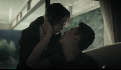 王珞丹认为恋爱脑不是贬义词恋爱脑从不是贬义词，是见过人性黑暗，经历过感情的伤，却