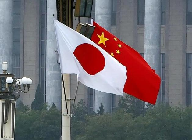 网上有个日本人问过一个挺尖锐的问题，如果日本入侵中国是不对的，那么汉人入侵满洲，
