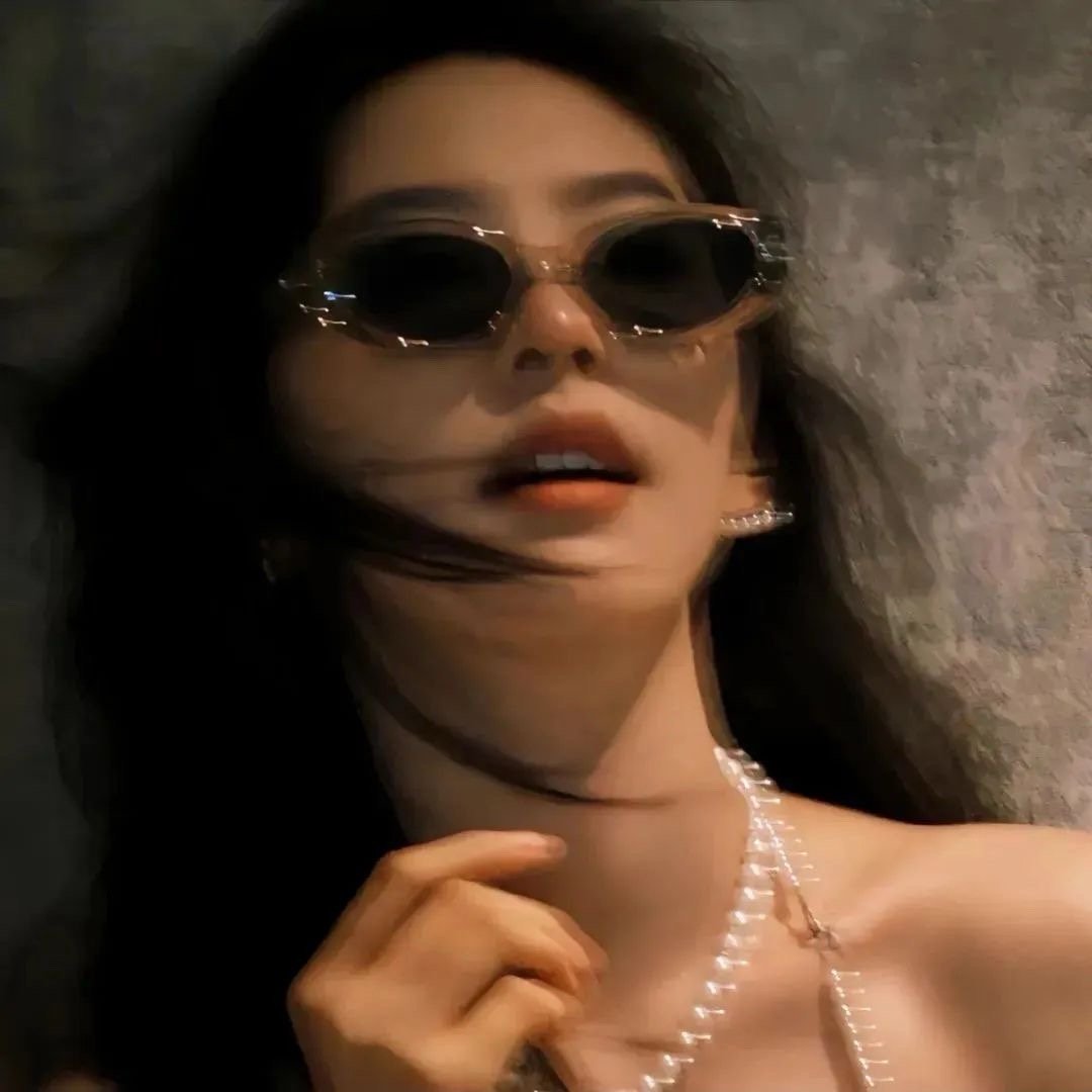 𝑺𝒖𝒏𝒔𝒆𝒕☁️生活上不够坚定，感情上不够洒脱，患得患失敏感多疑，所