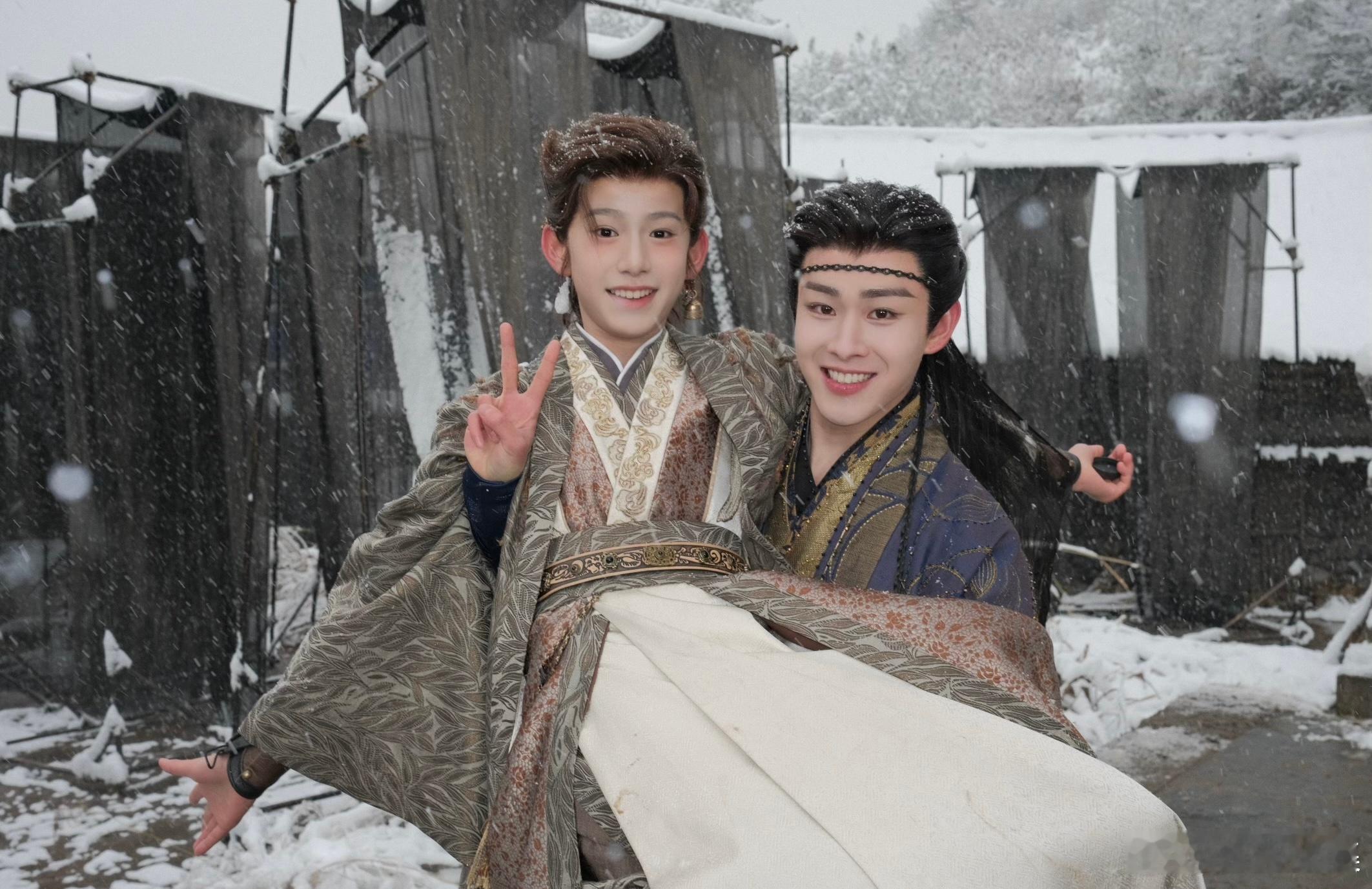 #娱乐[超话]##林子烨大梦归离杀青vlog# 属于白玖的“夏令营”结束了，这么