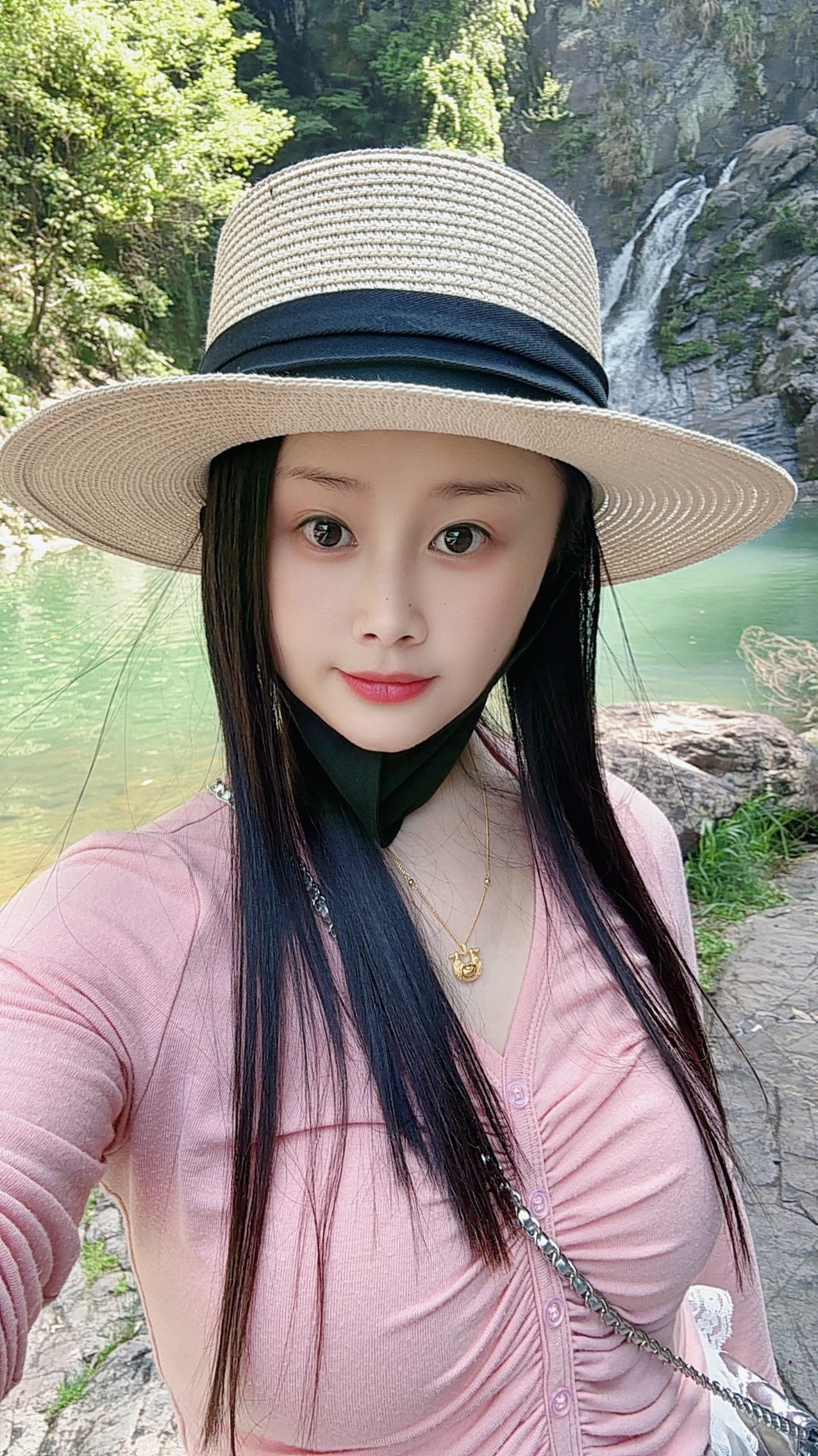 难走的从来都不是路，而是你心里的那一关， 关关难过关关过，步步难行步步...