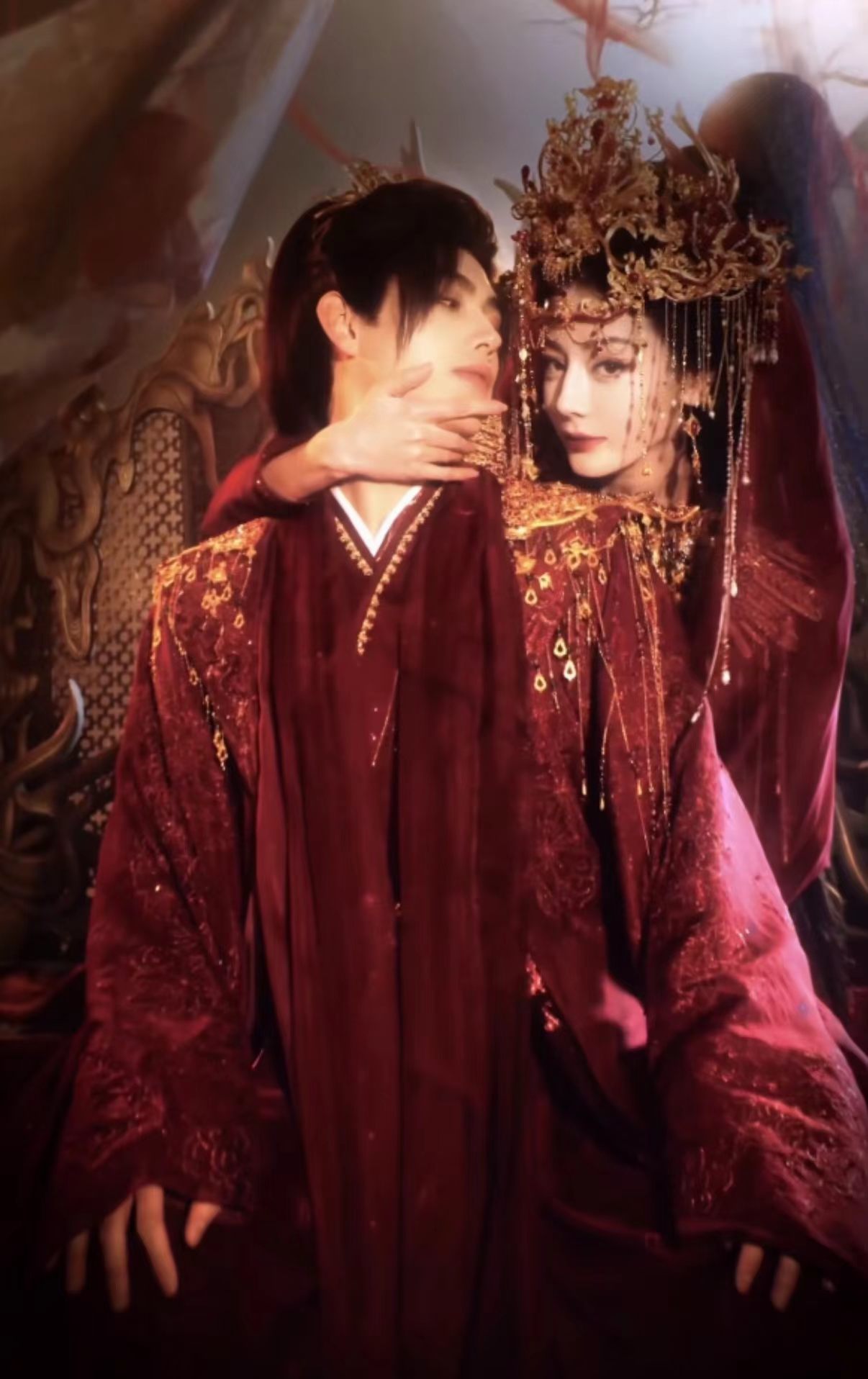 迪丽热巴粉丝抽抽乐超45万抽云包场座位数超165000座，总价值495万+，抽抽