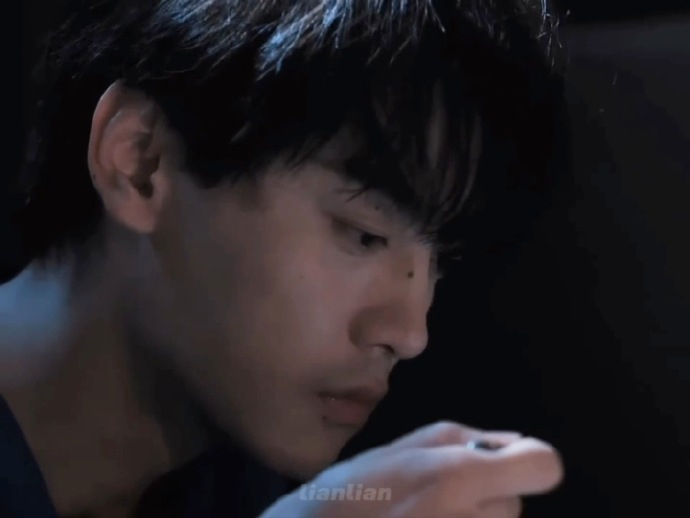 田栩宁情绪一层一层递进田栩宁当演员太适合了 田栩宁当演员太适合了。情绪一层一层递