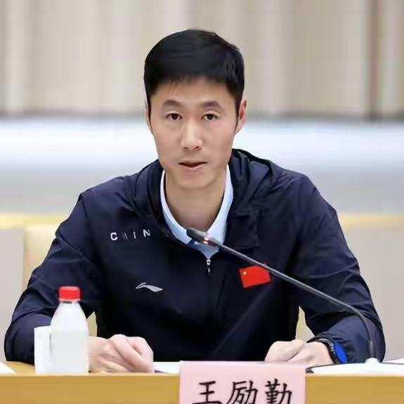 真是让人太失望了！

WTT萨格勒布球星挑战赛男单资格赛，国乒选手黄友政，薛飞，
