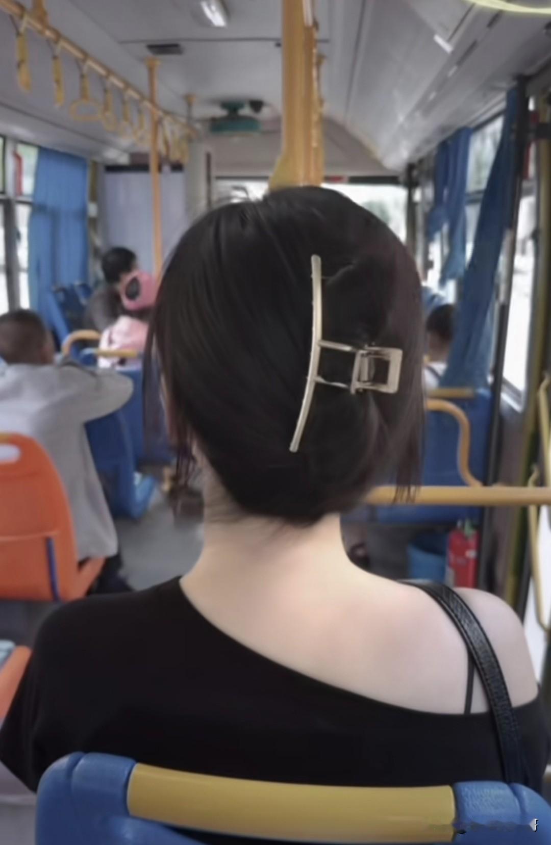 有的人哪怕只是给你看个后脑勺，你都会觉得她是个不错的人，为什么？