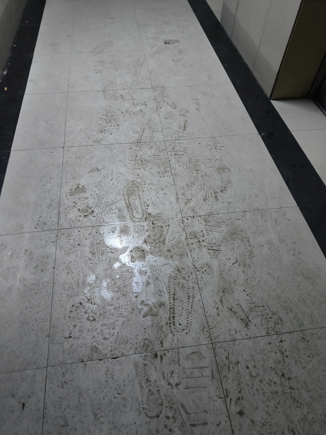 生活手记 强迫症看见这个受不了一点，想去拖拖。 