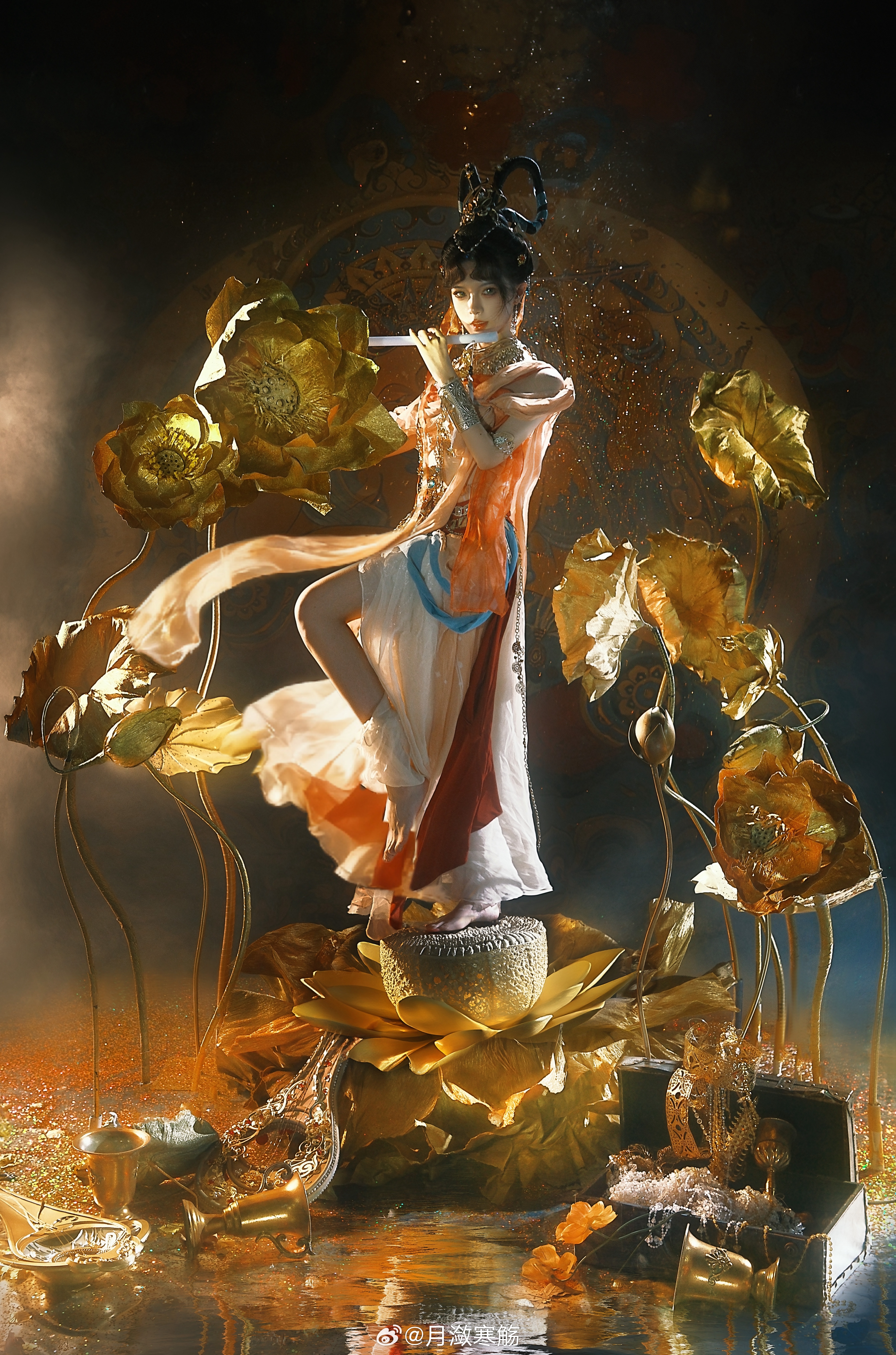 逆水寒鸿音二次元cos大赏 「 敦煌飞天垂目处，千载壁画生霓裳 」神女怜爱世人，