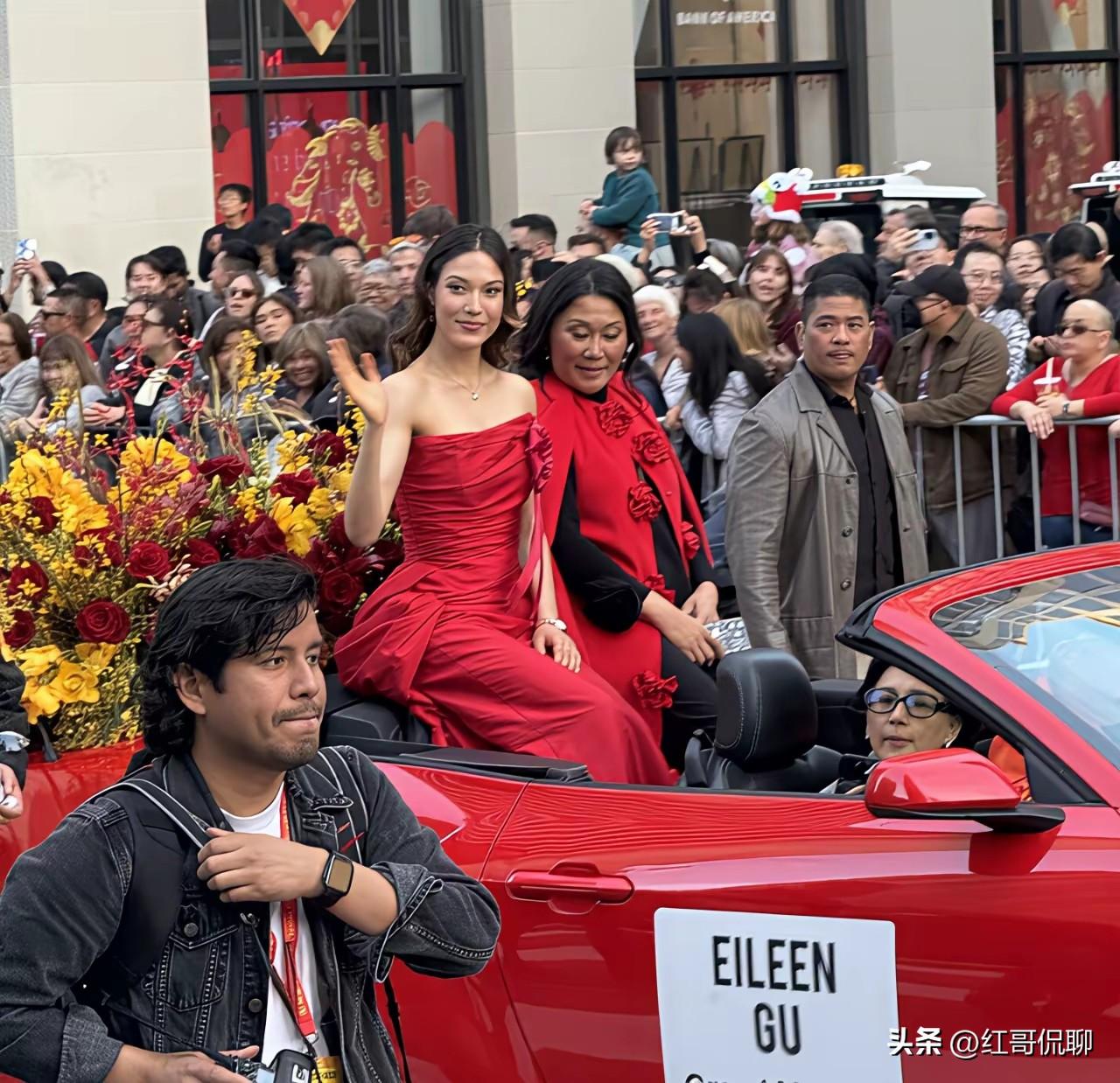 谷爱凌到了美国依旧是明星，而且今天才注意到谷爱凌的英文名本身
也很中国:EILE