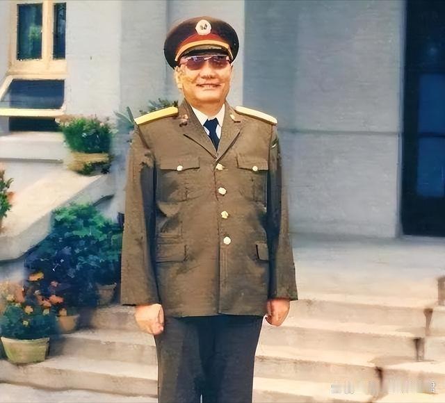 [太阳]1959年将军回乡探亲，正好撞上哥哥带着全家外出要饭，当地官员却个个都是