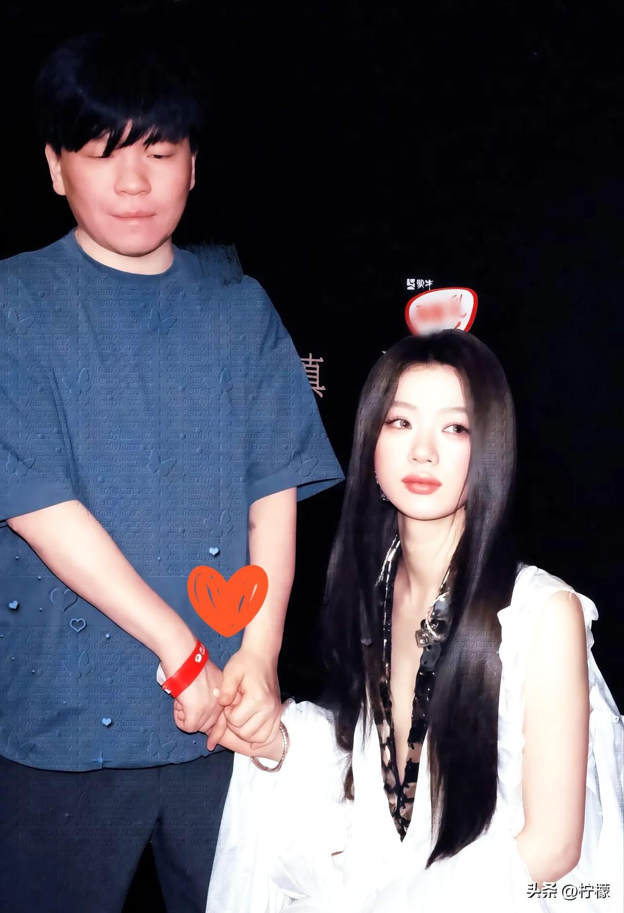 我有预感，
单依纯演唱会结束后，
第一件事就是赶紧把常石磊请来，量身打造几首爆款