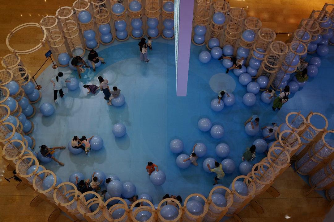 广州太古汇里的休闲时光记录生活广州太古汇 索尼RX1 广州·广东艺术剧院