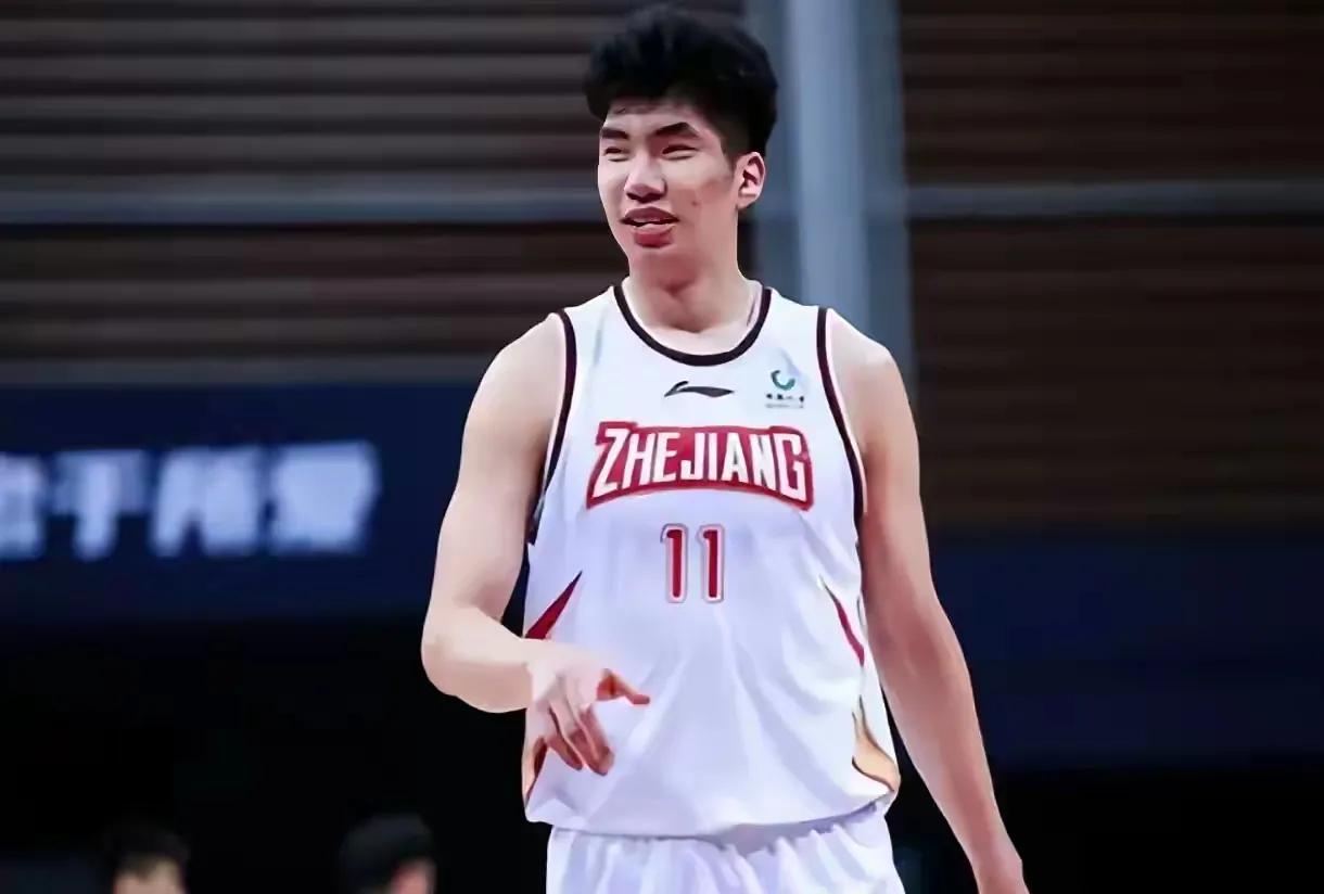 信不信？余嘉豪icon将超过杨翰森！杨瀚森的中远投，余嘉豪到退役也练不出来！美国