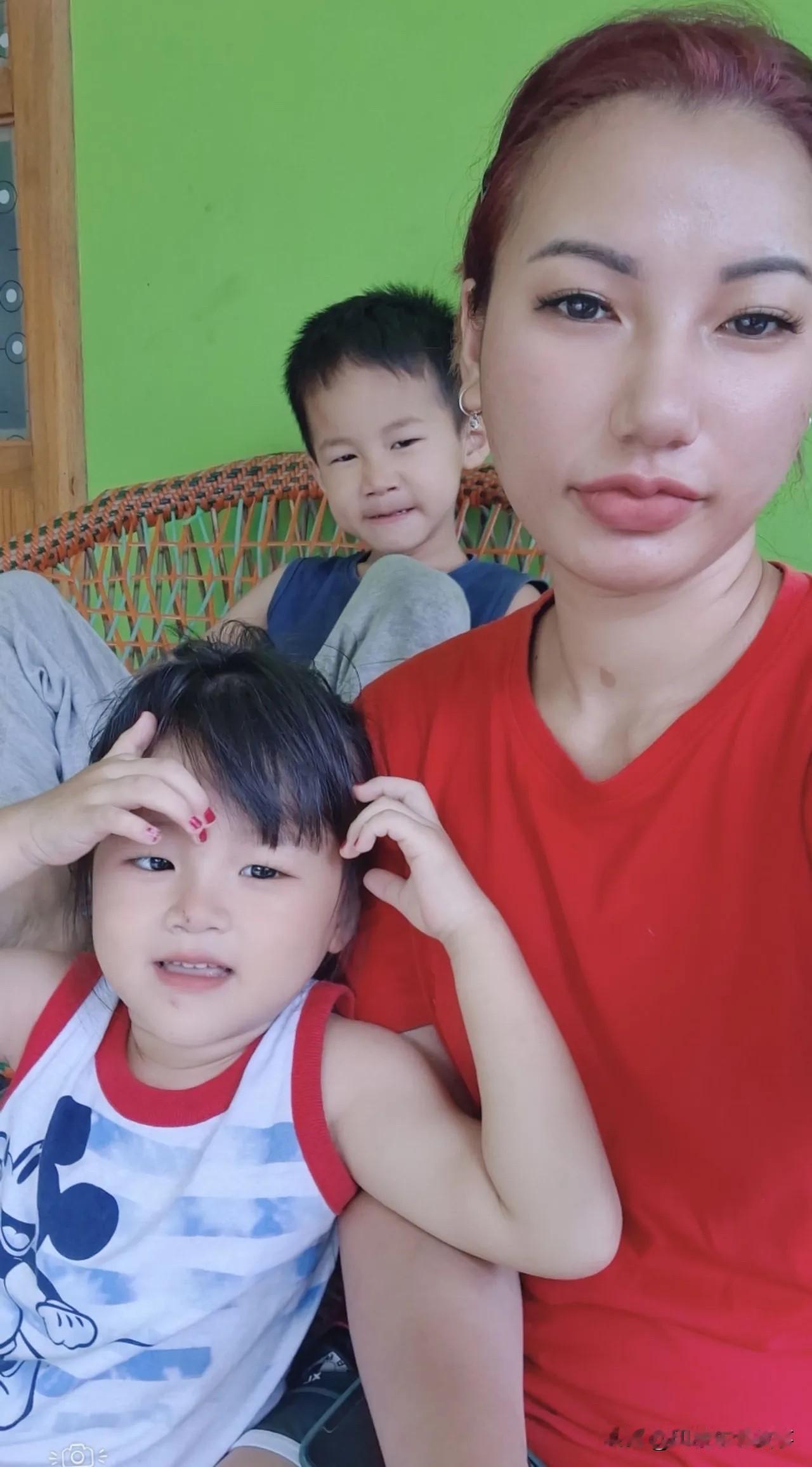 谁不希望人生平坦顺利幸福美满呢？可现实是，没有谁的人生能一帆风顺。就像《人生》里