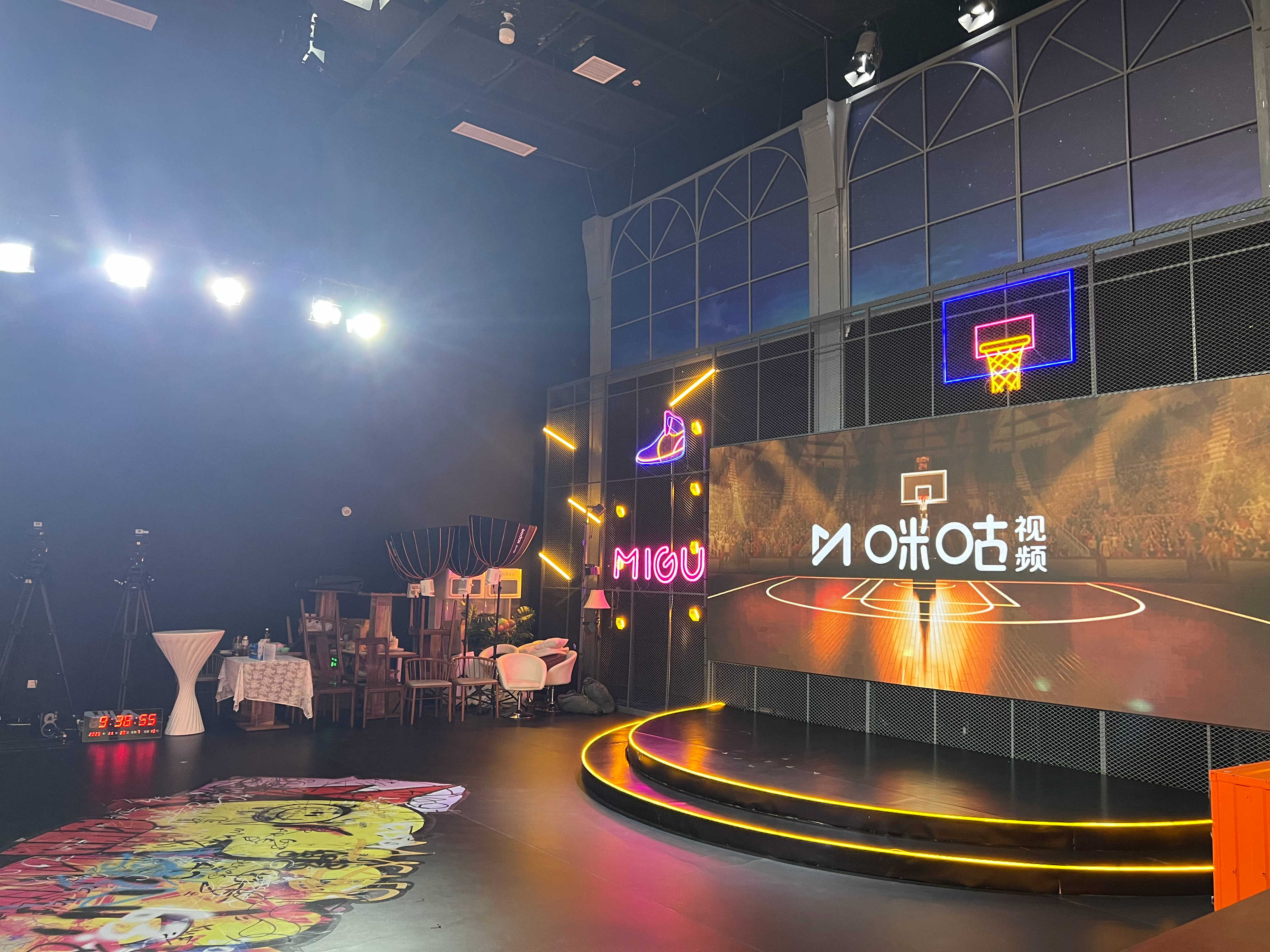 掘金vs太阳准备就绪，就在咪咕直播间，早安&周末快乐☕️