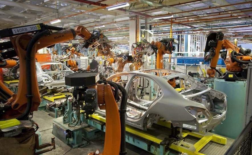 奔驰可能要和中国车企“合租”南非工厂了最近有消息透露，梅赛德斯‑奔驰集团正在考虑