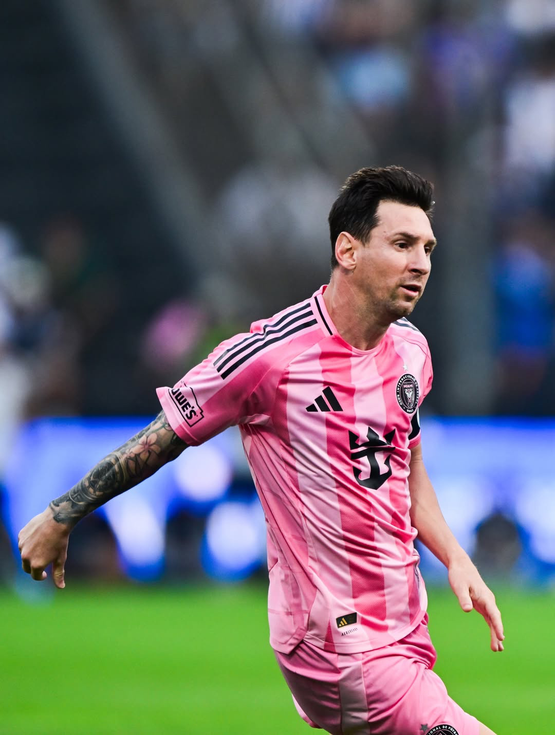 梅西  太好看了😍梅西能有多可爱