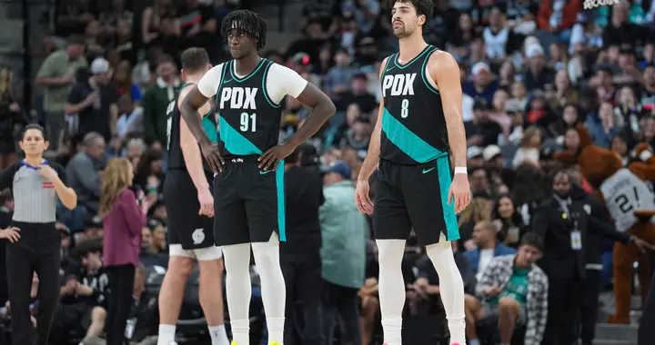 詹姆斯：开拓者为西部附加赛黑马 今日10:00咪咕直播开拓者VS太阳