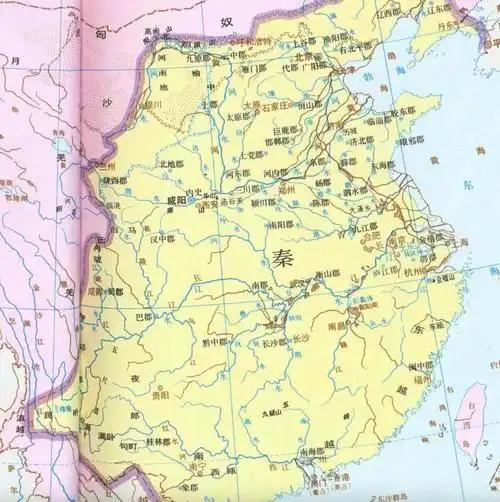 我认为的中国古代历史上的三件大事
一、秦始皇统一六国
在秦统一之前是周朝，采取了