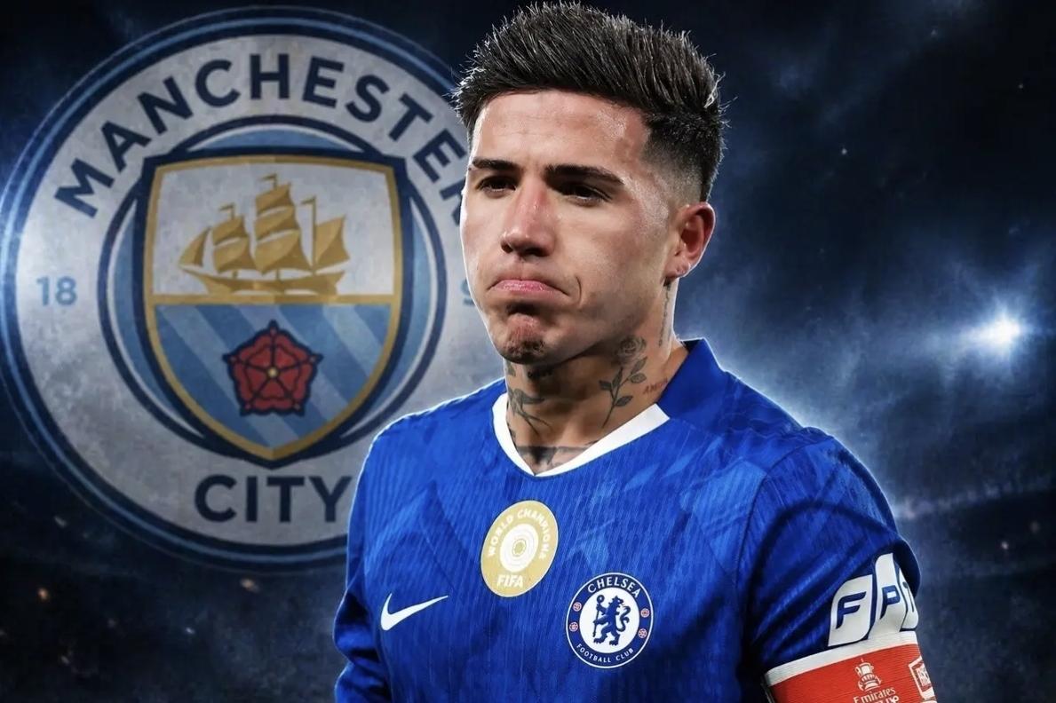 【恩佐进入曼城视野】重磅消息！据The Athletic报道，切尔西中场核心恩佐